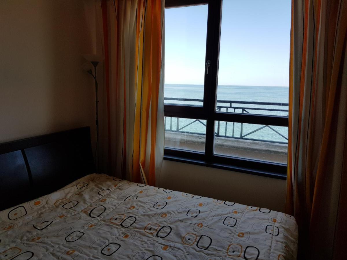 Golden Sands Rentals Apartments Exterior foto